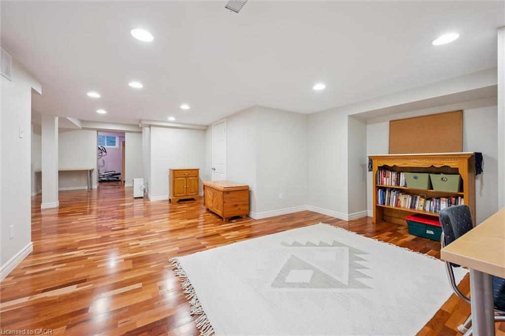353 Twinflower Crescent Property Photo 34