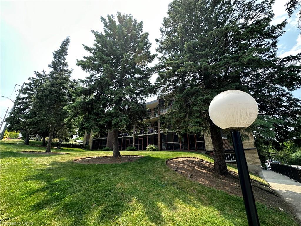 301-944 Caledonian View Property Photo 1