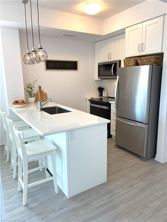 428-450 Dundas Street E Property Photo 3