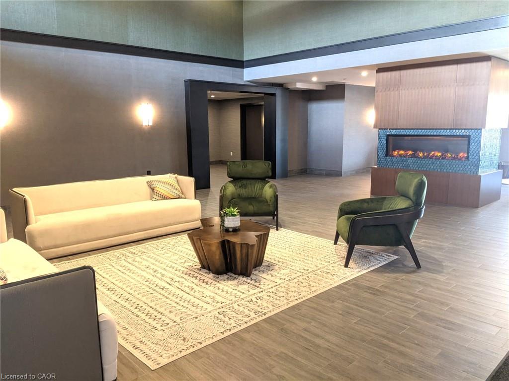 428-450 Dundas Street E Property Photo 13