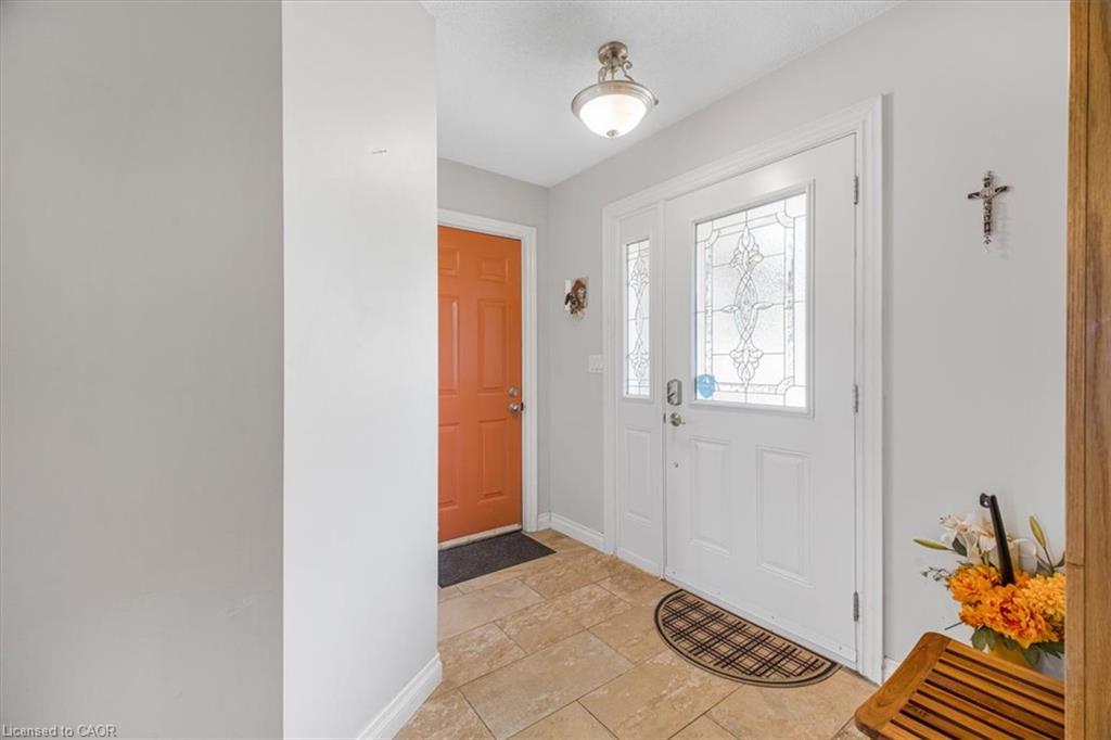 93 Wellandvale Drive Property Photo 3