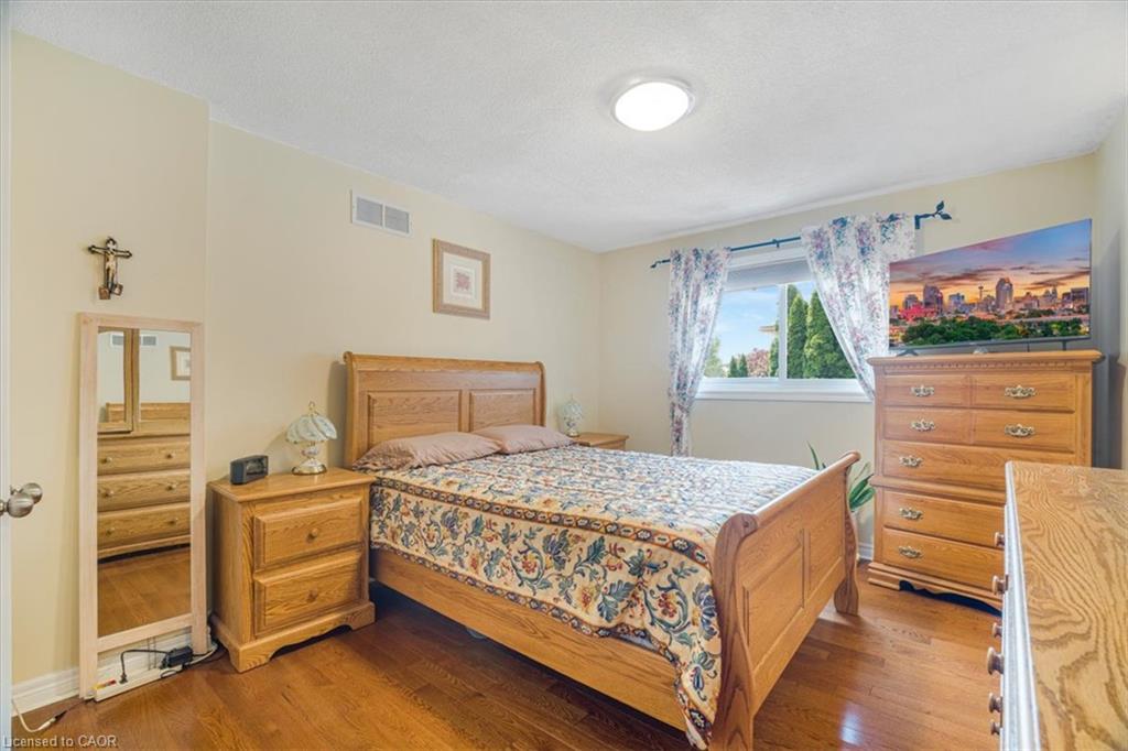 93 Wellandvale Drive Property Photo 19