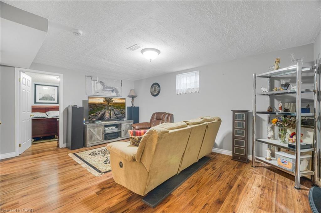 93 Wellandvale Drive Property Photo 31