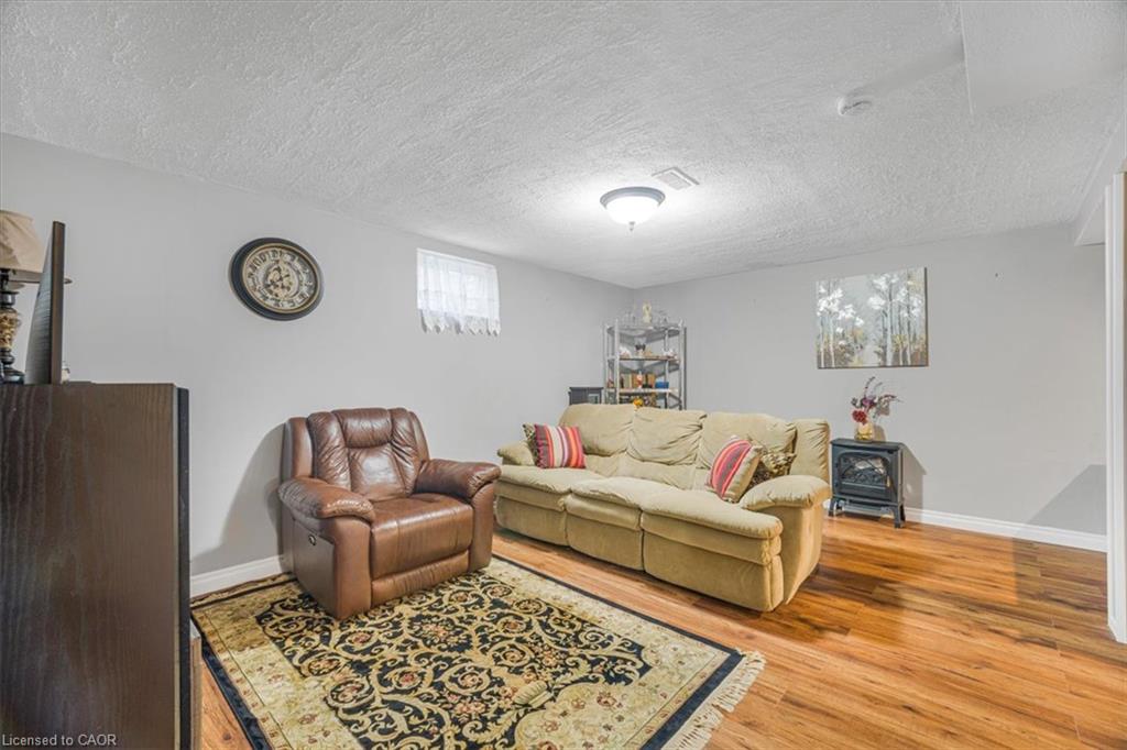 93 Wellandvale Drive Property Photo 32
