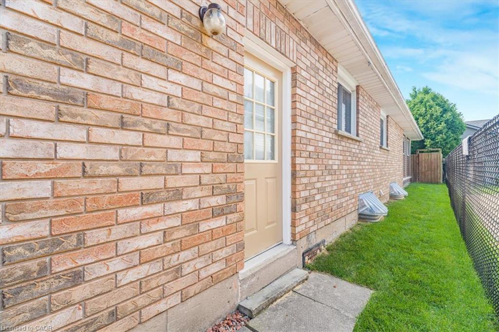 93 Wellandvale Drive Property Photo 35