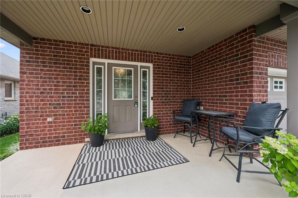138 Flanders Road Property Photo 5