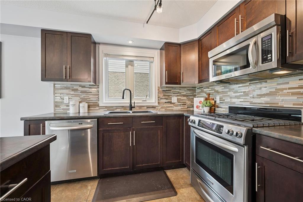138 Flanders Road Property Photo 18