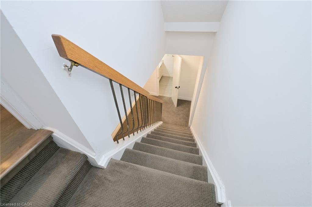32-2120 Rathburn Road E Property Photo 21