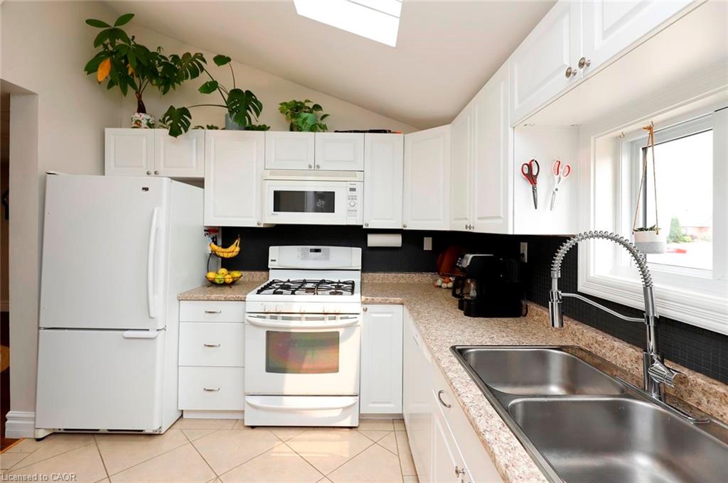 8190 Mud Street W Property Photo 15