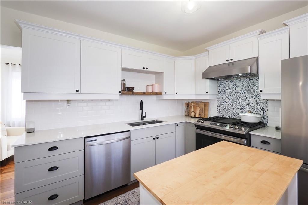123 Samuel Street Property Photo 3