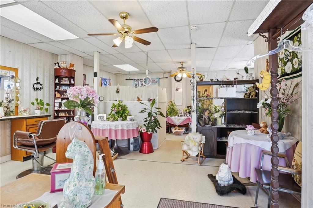61 Niagara Street Property Photo 5