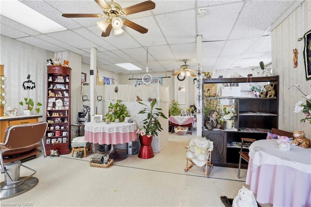 61 Niagara Street Property Photo 6