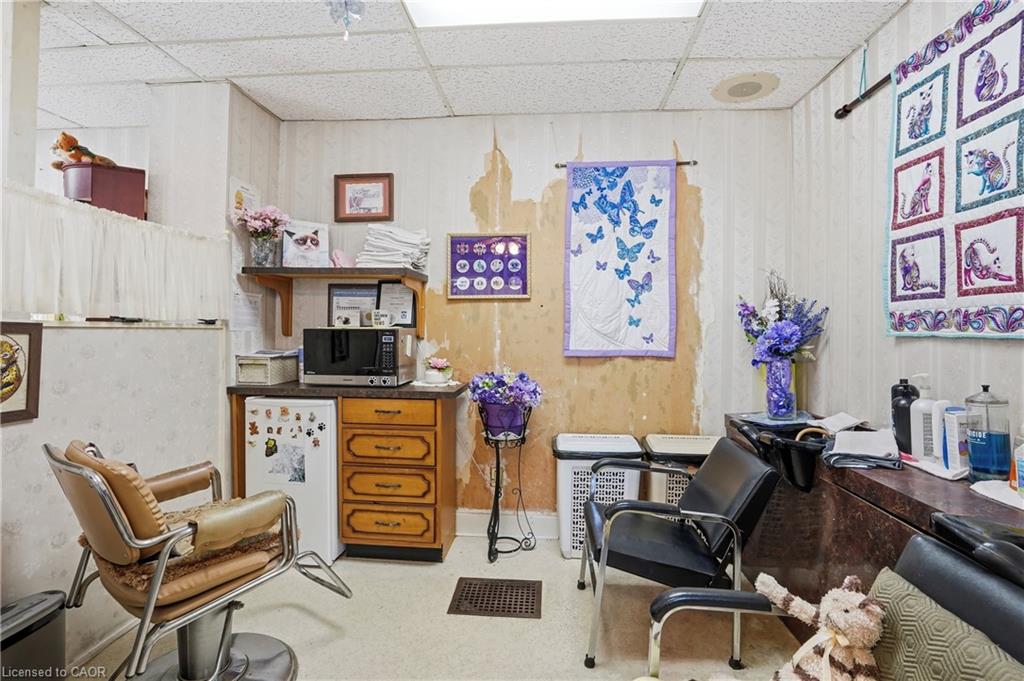 61 Niagara Street Property Photo 11
