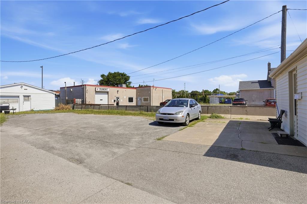 61 Niagara Street Property Photo 19