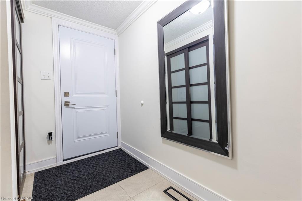 E5-500 Stone Church Road W Property Photo 16