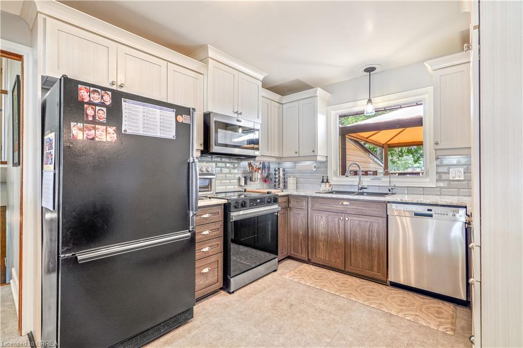 10 Brier Crescent Property Photo 12