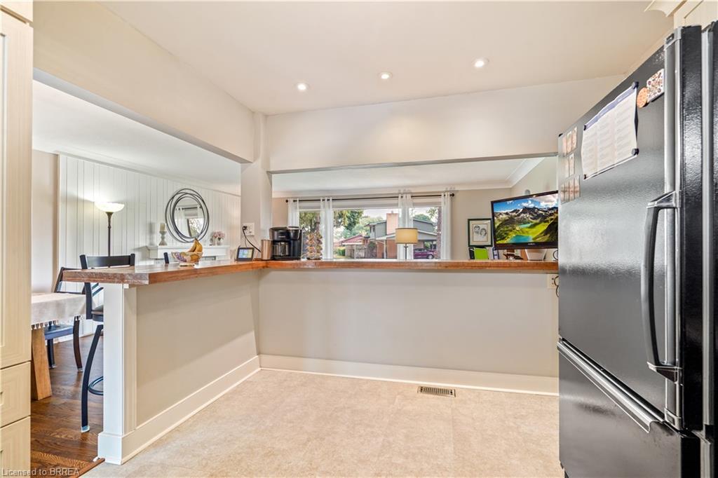 10 Brier Crescent Property Photo 13