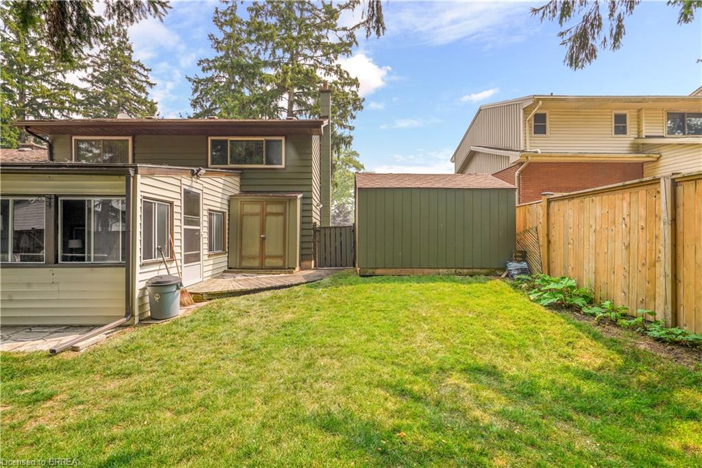 10 Brier Crescent Property Photo 34