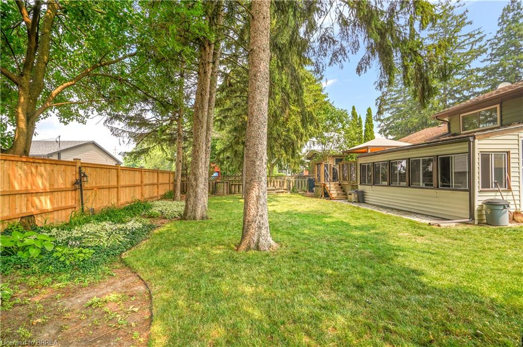 10 Brier Crescent Property Photo 35