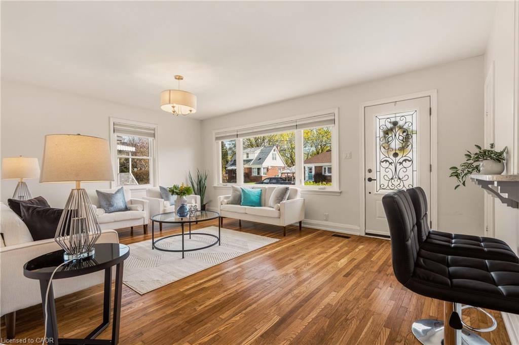 31 Cameron Avenue Property Photo 5