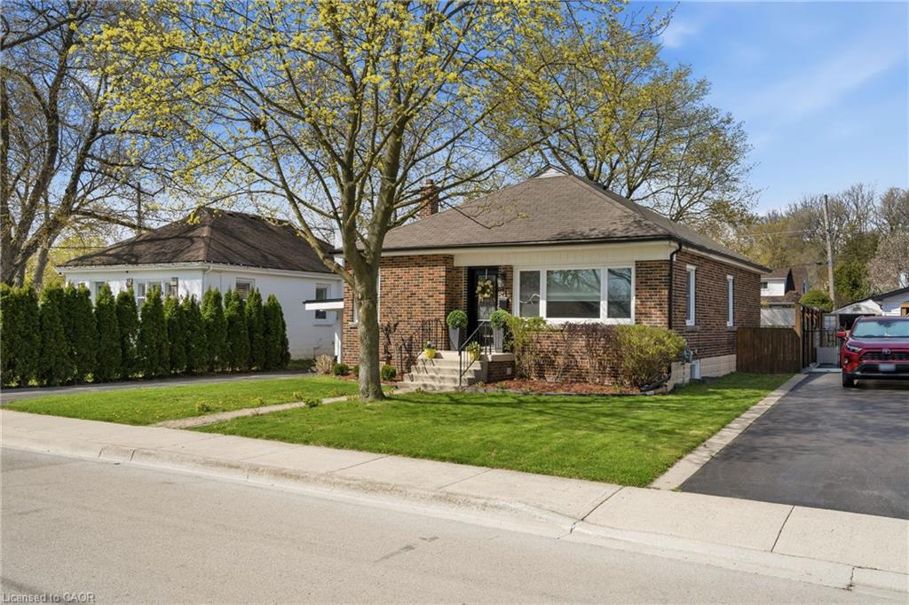 31 Cameron Avenue Property Photo 28
