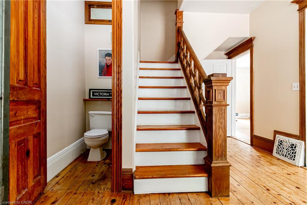 90 Victoria Street Property Photo 5