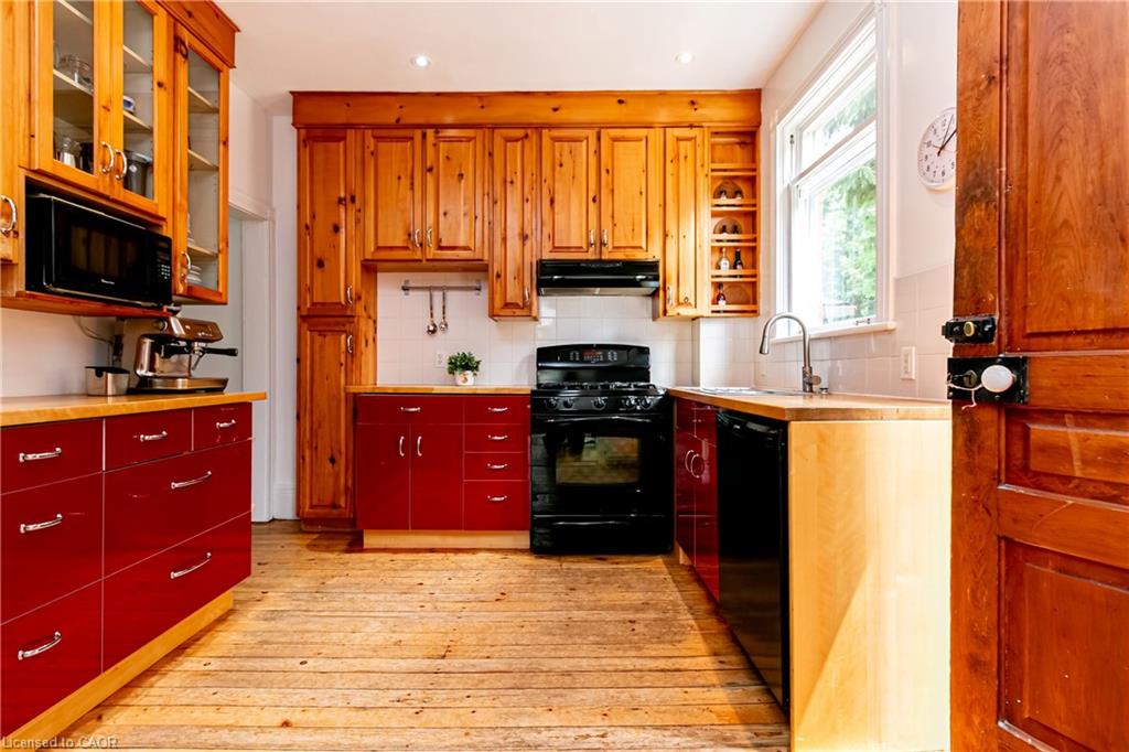 90 Victoria Street Property Photo 10
