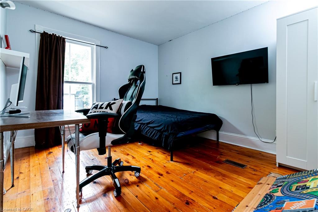 90 Victoria Street Property Photo 17