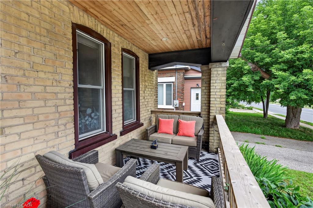 155 Lancaster Street W Property Photo 4