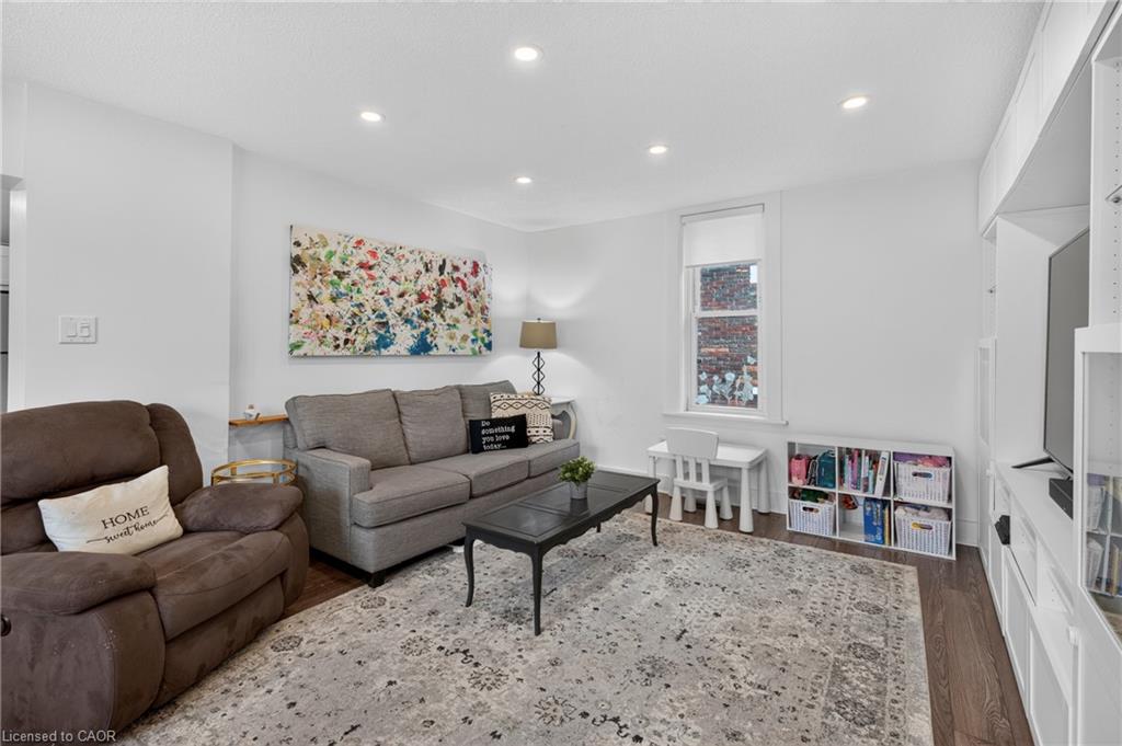 155 Lancaster Street W Property Photo 11