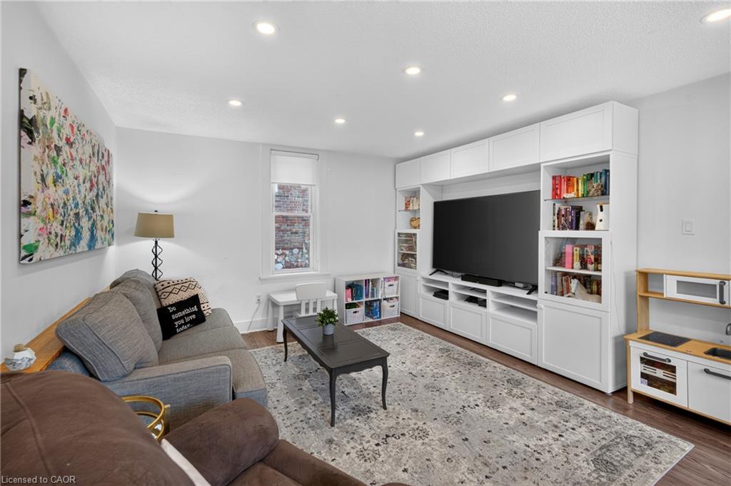 155 Lancaster Street W Property Photo 12