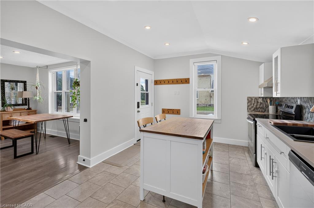 155 Lancaster Street W Property Photo 16