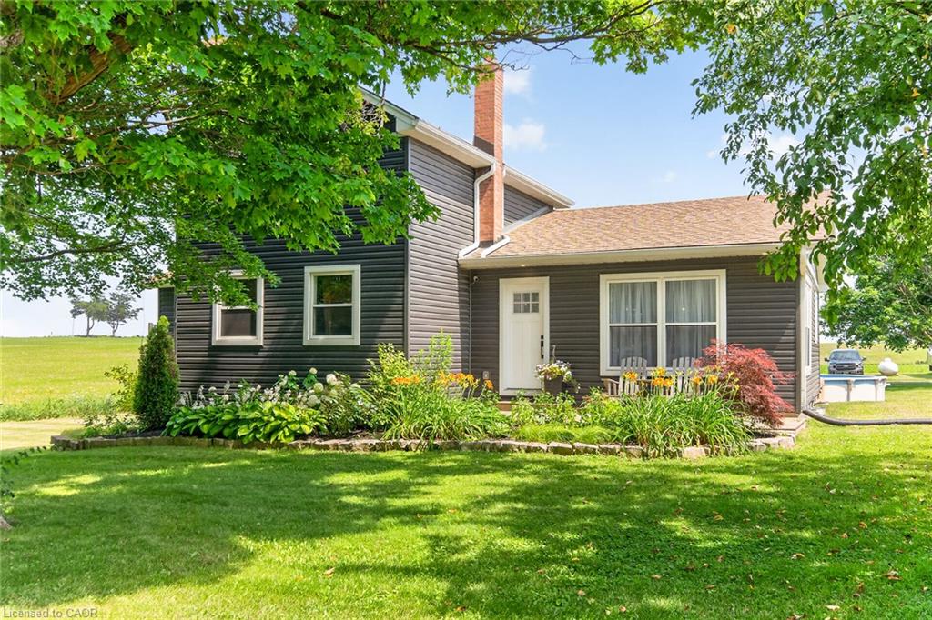 967 4th Line Property Photo 3