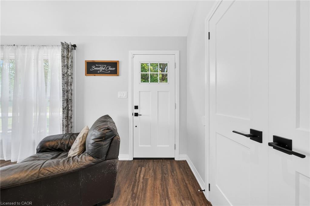 967 4th Line Property Photo 8