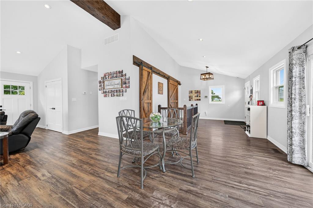 967 4th Line Property Photo 18