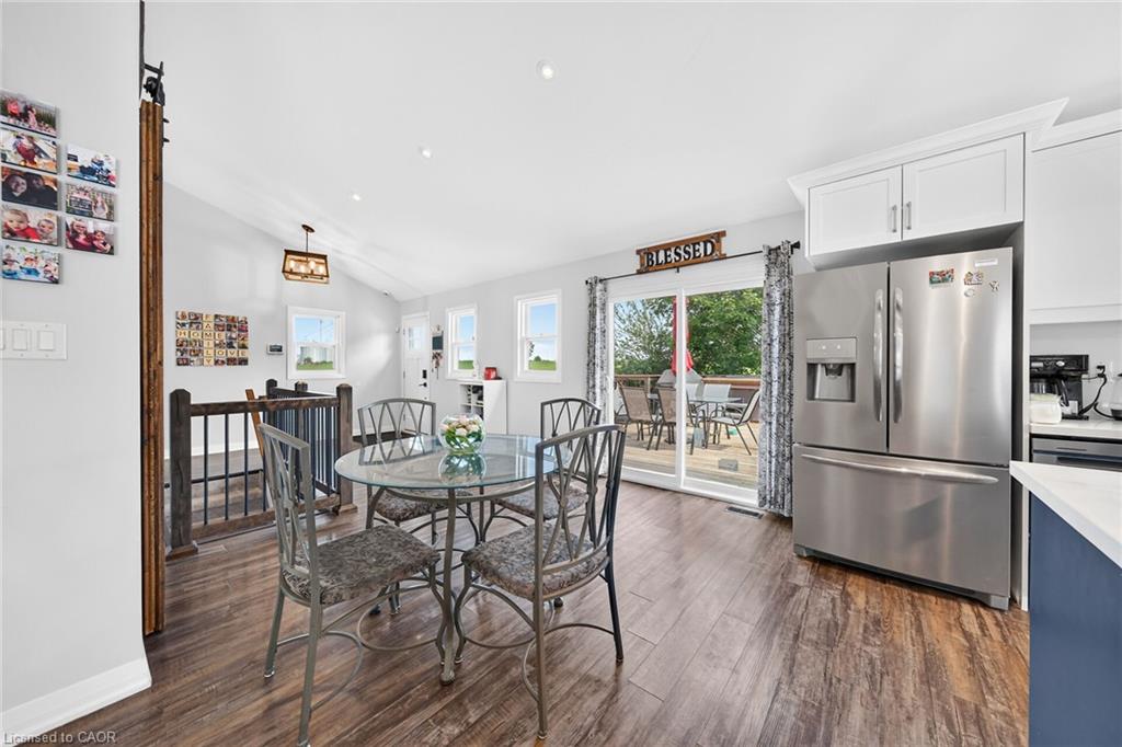 967 4th Line Property Photo 19