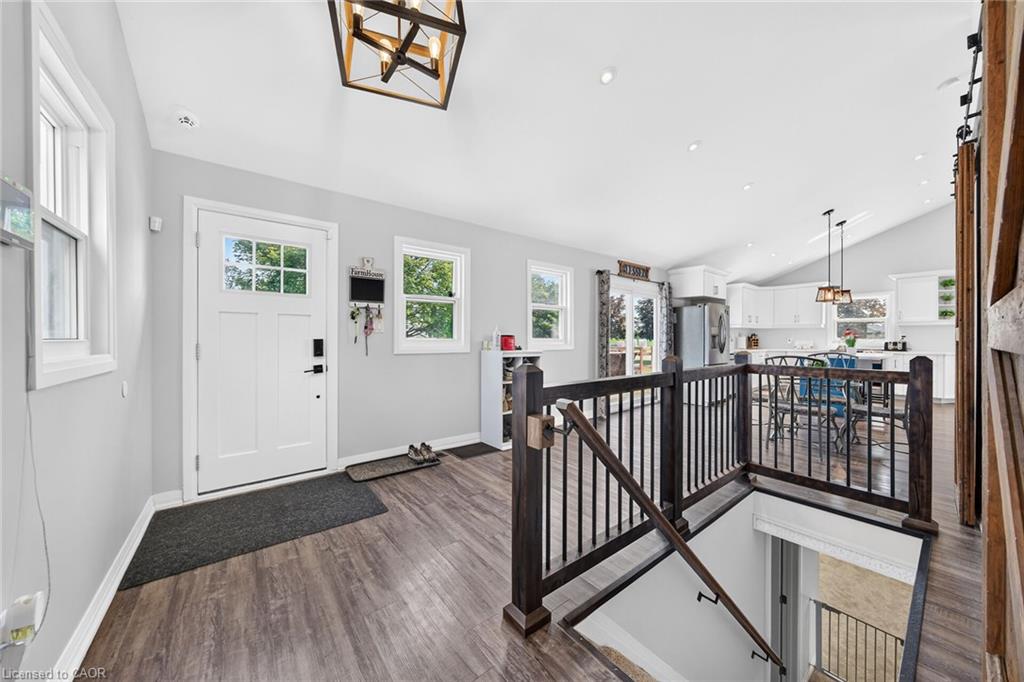 967 4th Line Property Photo 22