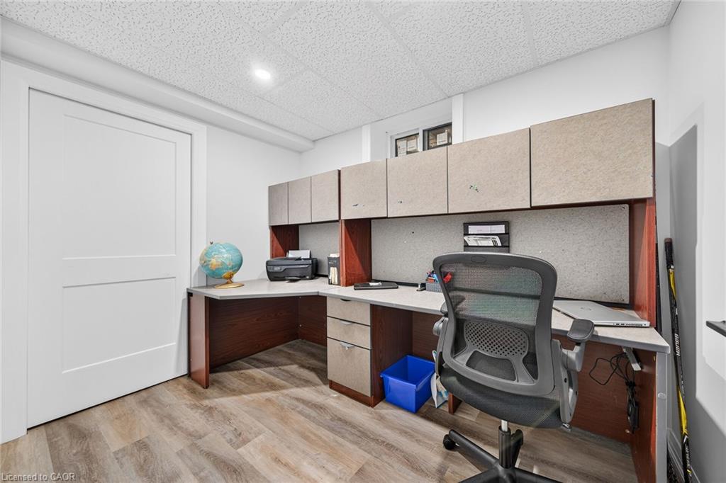 967 4th Line Property Photo 37