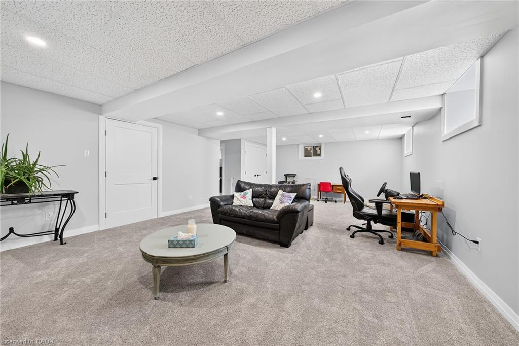 967 4th Line Property Photo 39