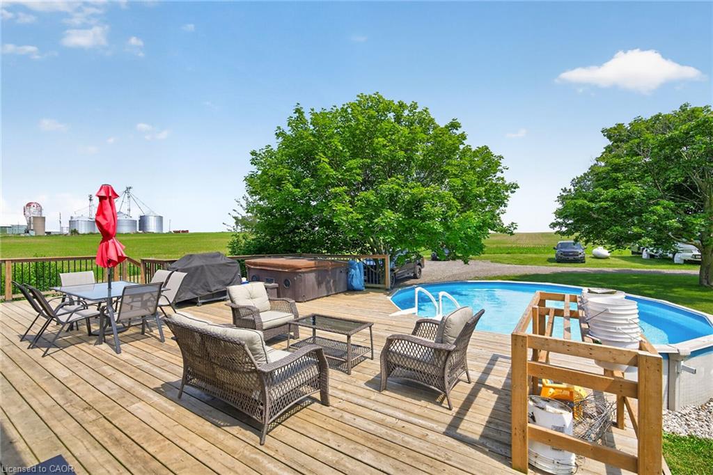967 4th Line Property Photo 47