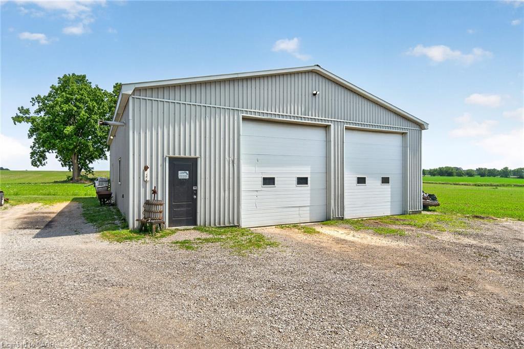 967 4th Line Property Photo 49