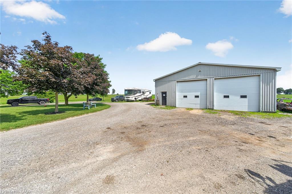 967 4th Line Property Photo 50