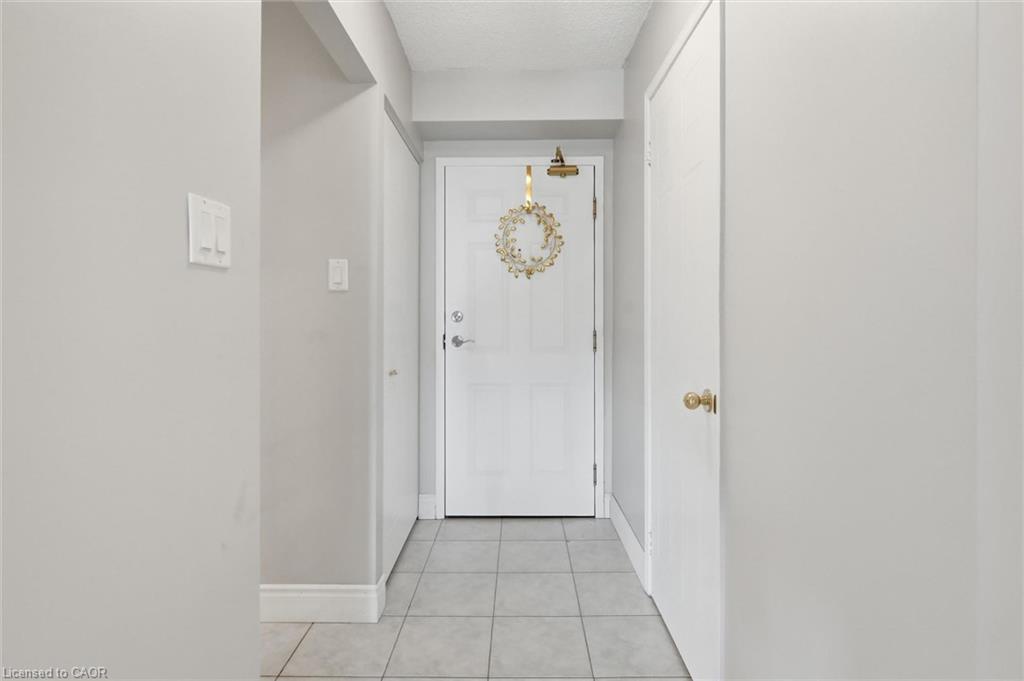 808-1270 Maple Crossing Boulevard Property Photo 7