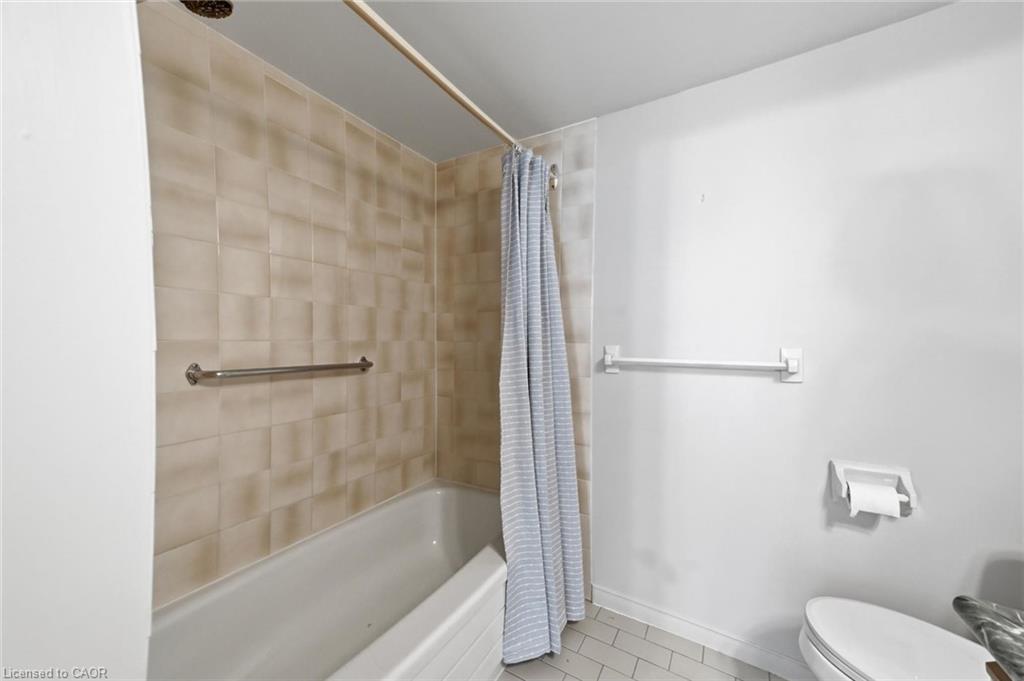 808-1270 Maple Crossing Boulevard Property Photo 22