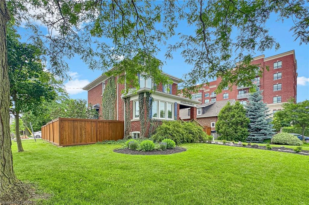 976 Lasalle Park Drive Property Photo 3