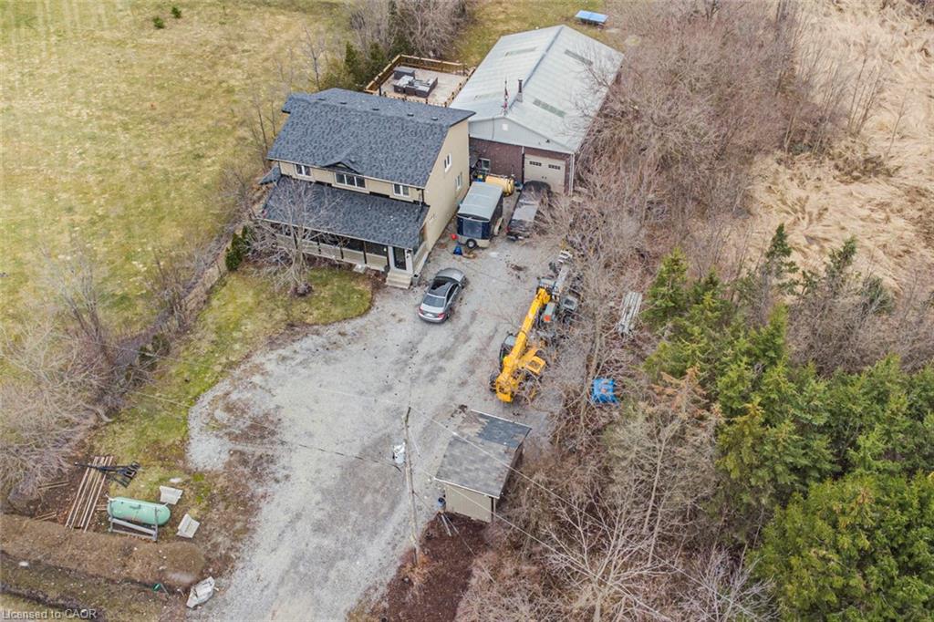 443 Eleventh Road E Property Photo 5