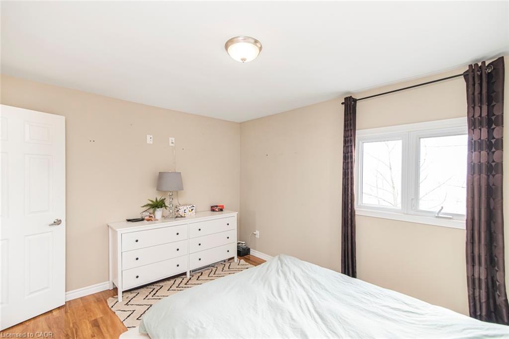 443 Eleventh Road E Property Photo 26