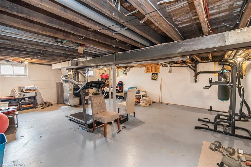 443 Eleventh Road E Property Photo 35