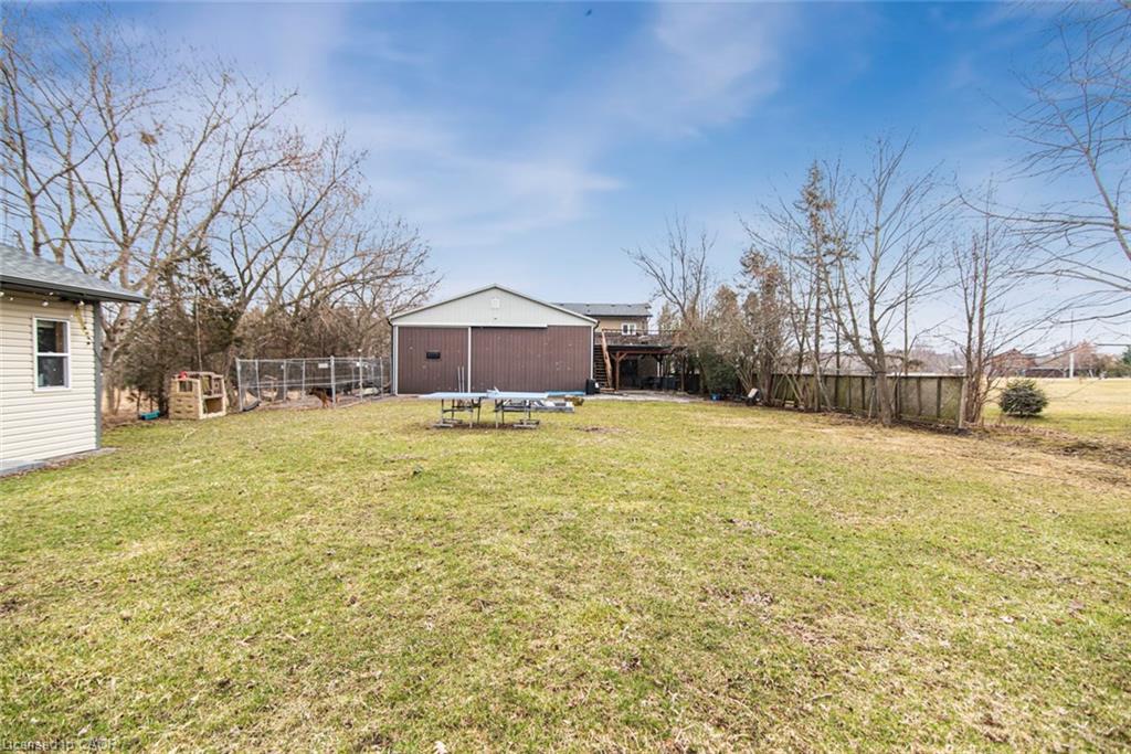 443 Eleventh Road E Property Photo 47