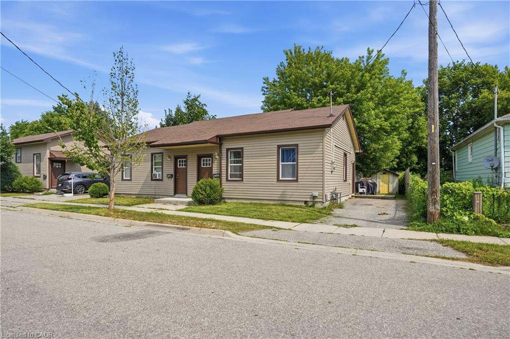 102 (a-c) Sarah Street Property Photo 7